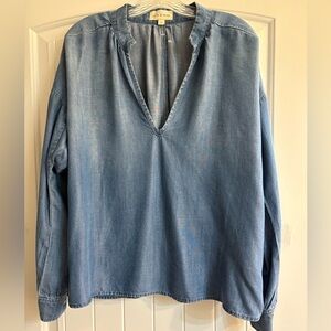 🌸cloth & stone Long Sleeve Chambray Top